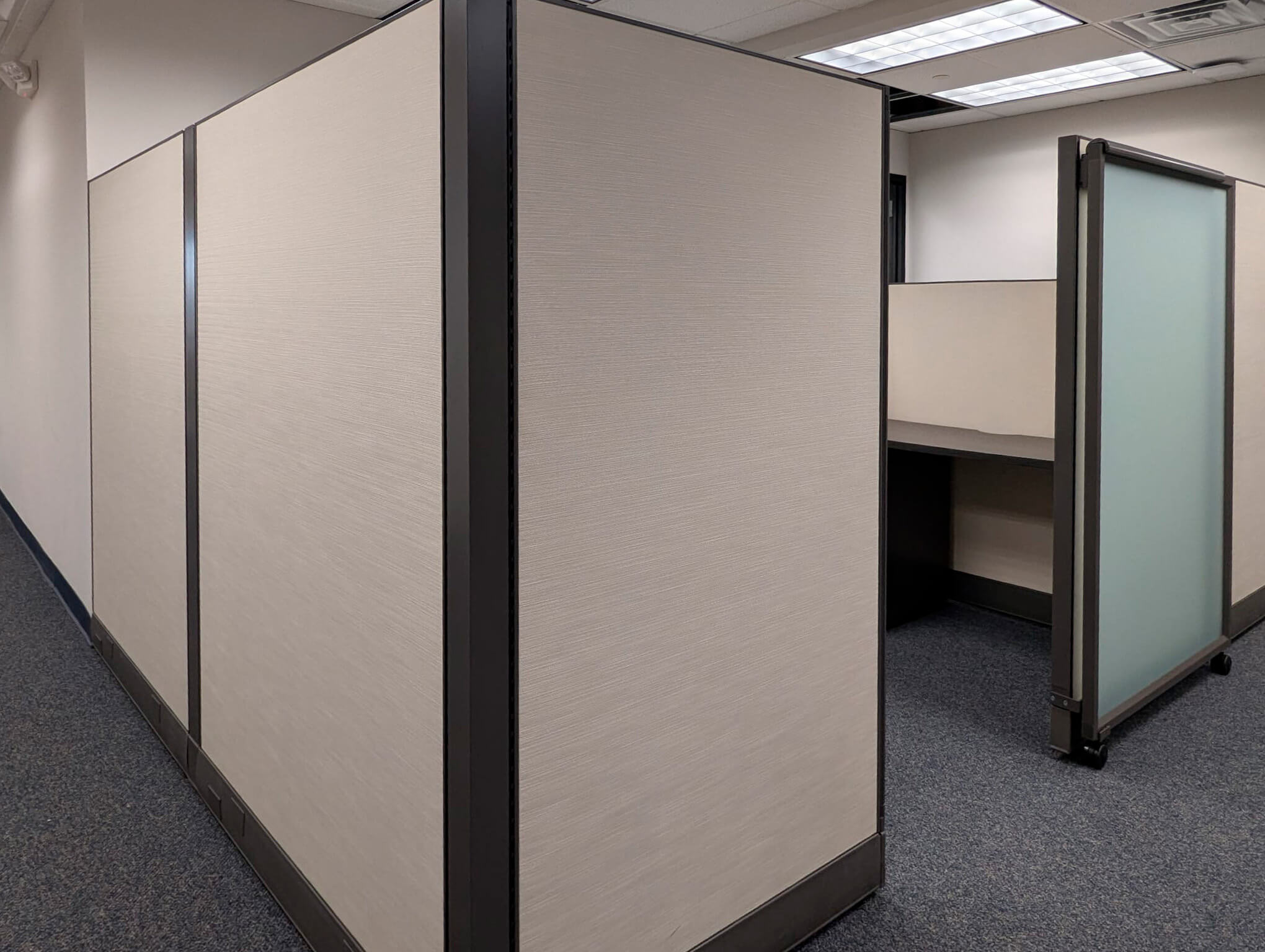 Cubicle sliding doors 490 2